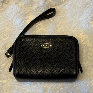 Coach pouch wristlet CW906 NWOT